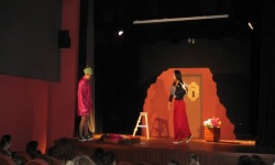 &quot;Estranhoides&quot; - Peça de Teatro Infantil